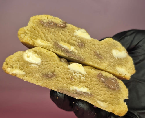 New Yorker Double Chocolate Cookie – Chewy Gourmet Treat with Swiss Butter